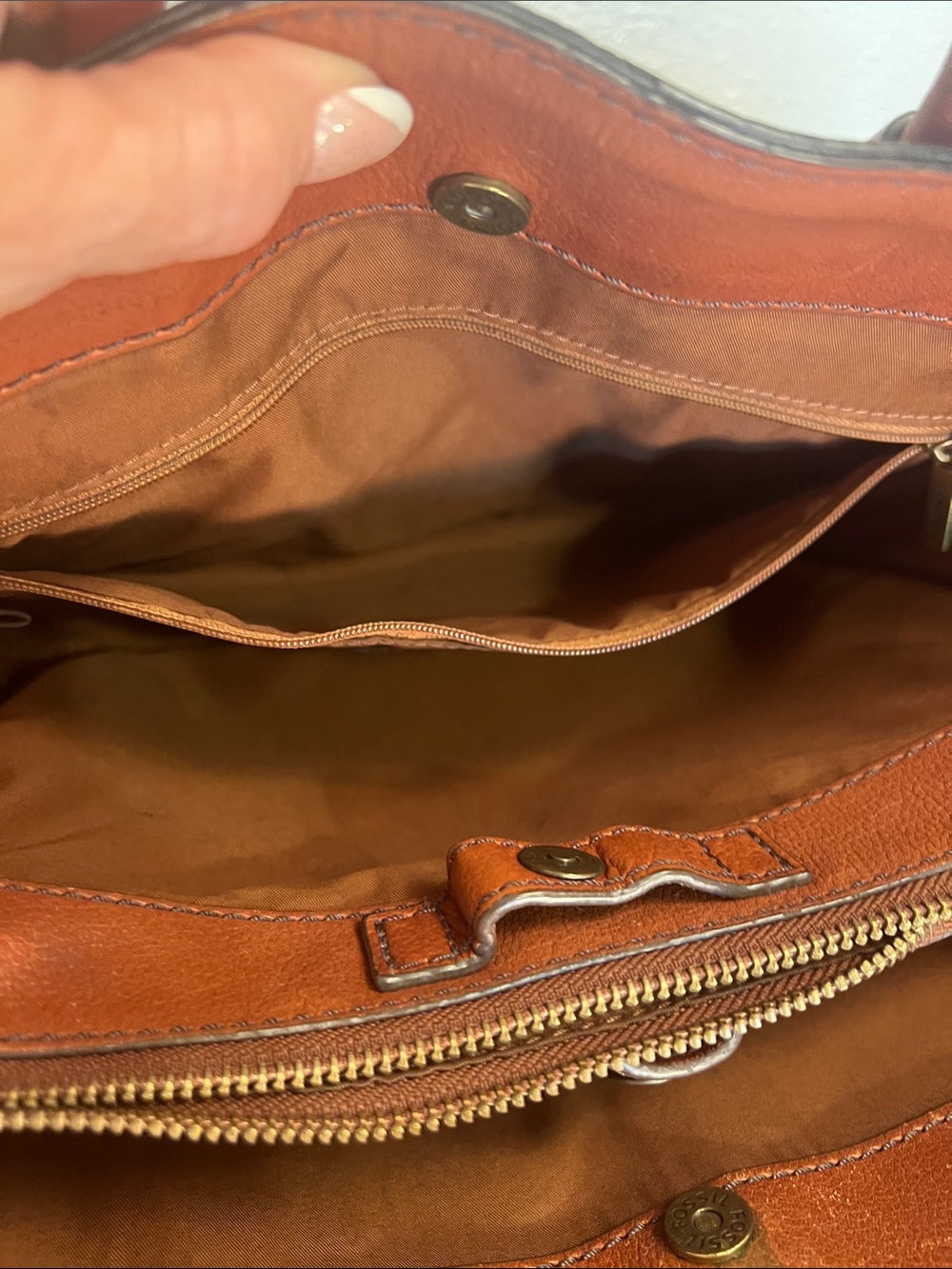 Vintage Fossil Skyler Leather Satchel in Cognac - Picture 14 of 15